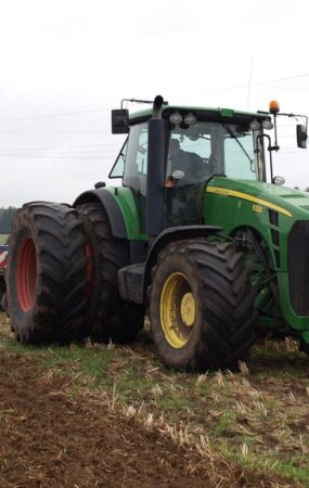 Nowoczesne traktory - innowacyjność w rolnictwie
